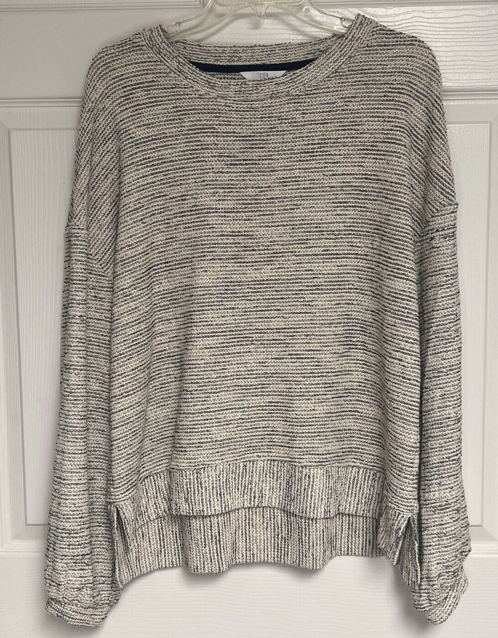Time and Tru Women's Long Sleeve Drop Shoulder Top Navy White Large 12-14 - Picture 2 of 9